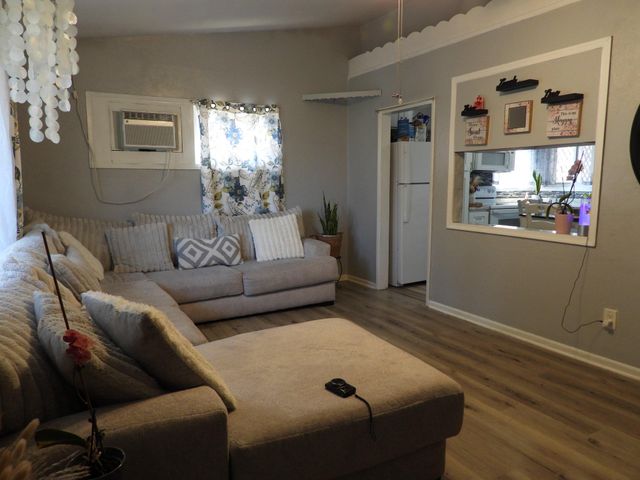 2503 LAUREL DR, Bristol, PA 19007