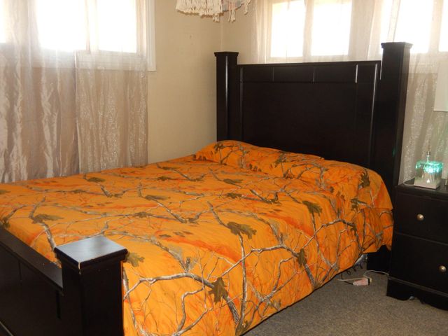 2503 LAUREL DR, Bristol, PA 19007