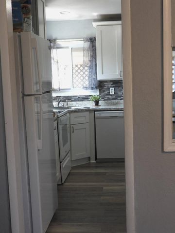 2503 LAUREL DR, Bristol, PA 19007