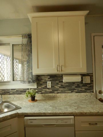 2503 LAUREL DR, Bristol, PA 19007