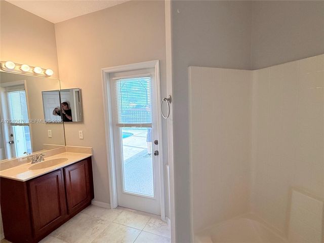 3762 SW Darby Ln, Port St. Lucie, FL 34953