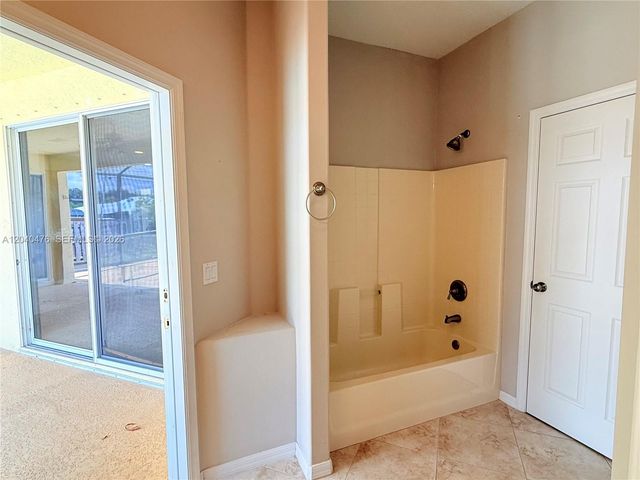 3762 SW Darby Ln, Port St. Lucie, FL 34953