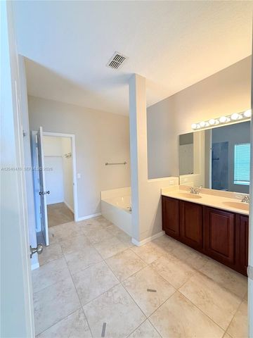3762 SW Darby Ln, Port St. Lucie, FL 34953