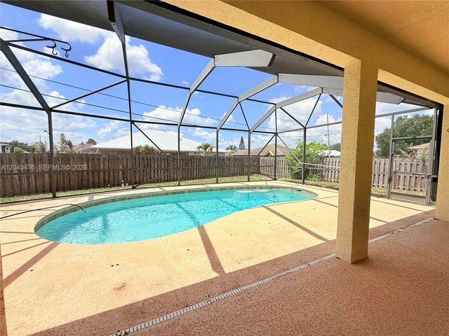3762 SW Darby Ln, Port St. Lucie, FL 34953
