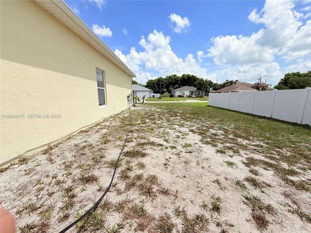 3762 SW Darby Ln, Port St. Lucie, FL 34953