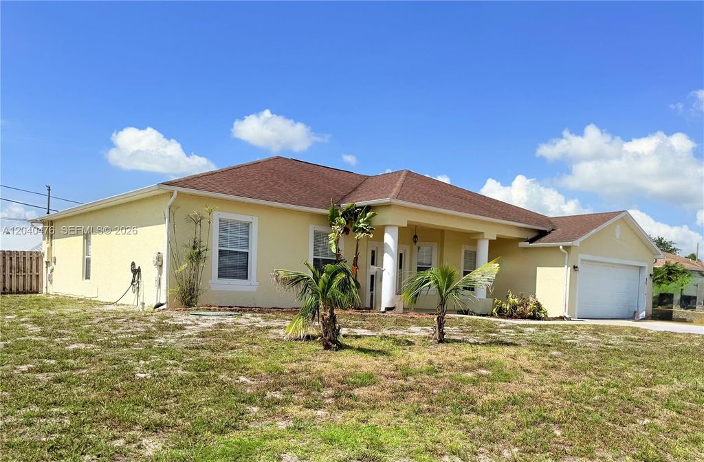 3762 SW Darby Ln, Port St. Lucie, FL 34953