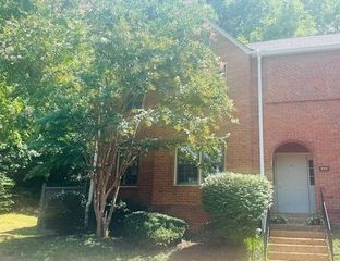 252 Westchase Dr, Nashville, TN 37205
