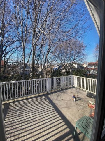 16 Fairfield Street 3, Cambridge, MA 02140