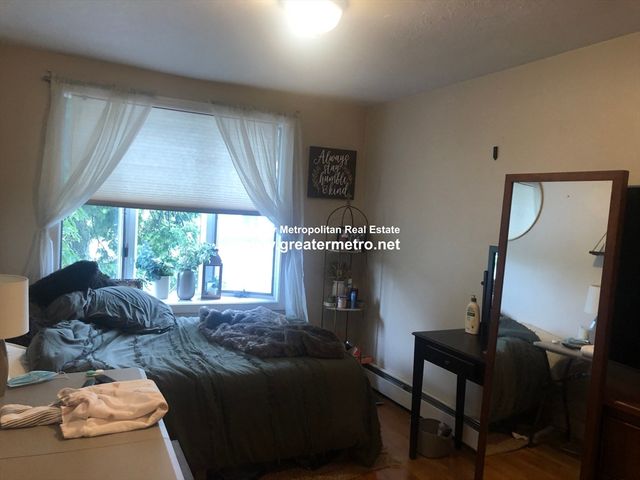4 O 2, Boston, MA 02127