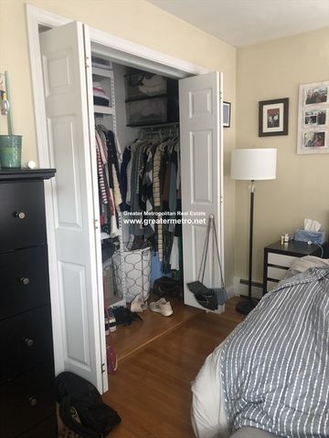 4 O 2, Boston, MA 02127