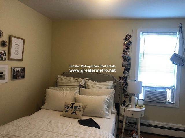 4 O 2, Boston, MA 02127