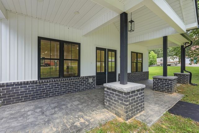 320 Christie Cir, Cookeville, TN 38501