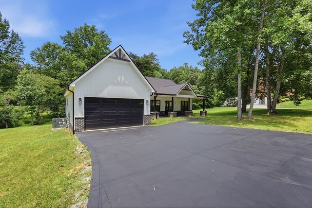 320 Christie Cir, Cookeville, TN 38501