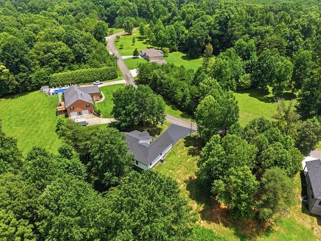 320 Christie Cir, Cookeville, TN 38501