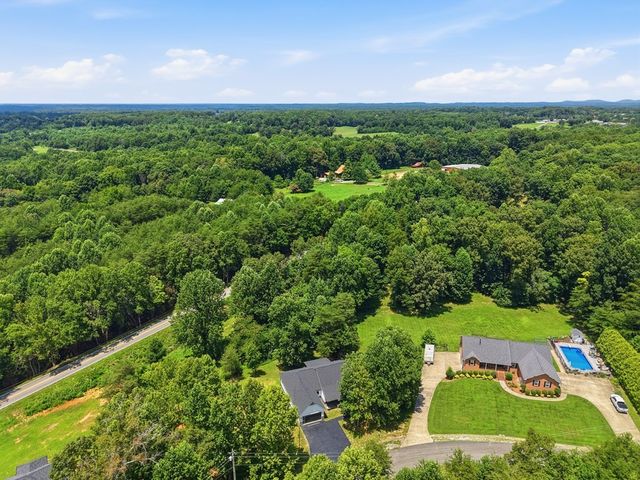 320 Christie Cir, Cookeville, TN 38501