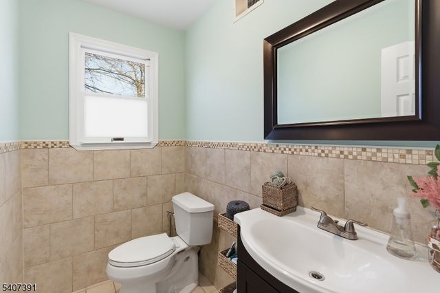 17 Talmage Ave, Bound Brook Boro, NJ 08805