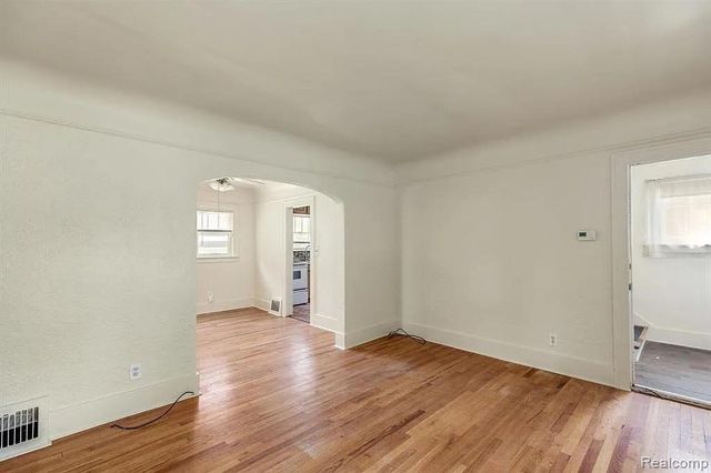 139 Draper Avenue 1, Waterford, MI 48328