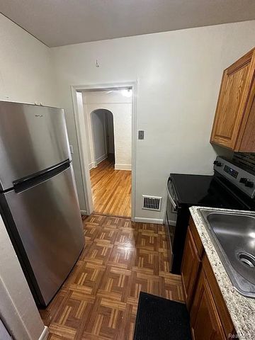 139 Draper Avenue 1, Waterford, MI 48328