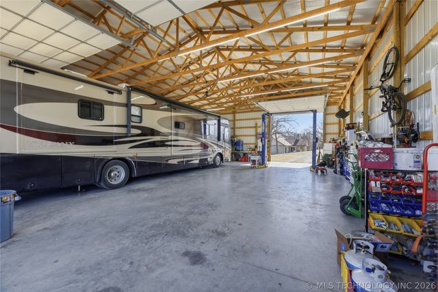 14264 S 217th West Avenue, Kellyville, OK 74039