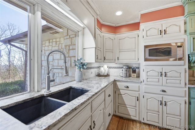 14264 S 217th West Avenue, Kellyville, OK 74039