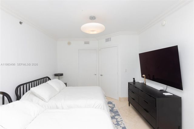 1830 S Ocean Dr 2108, Hallandale Beach, FL 33009