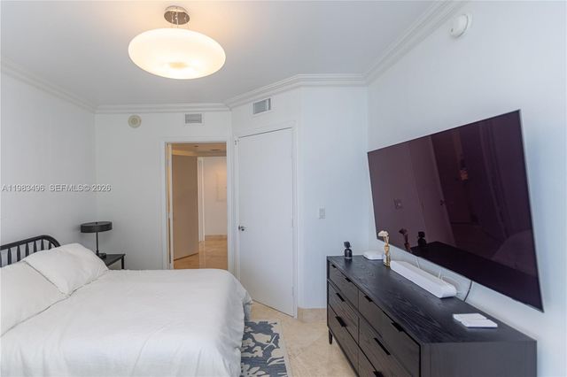 1830 S Ocean Dr 2108, Hallandale Beach, FL 33009