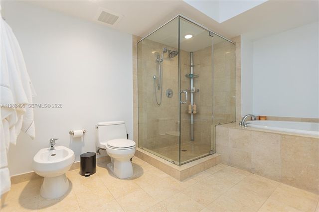 1830 S Ocean Dr 2108, Hallandale Beach, FL 33009