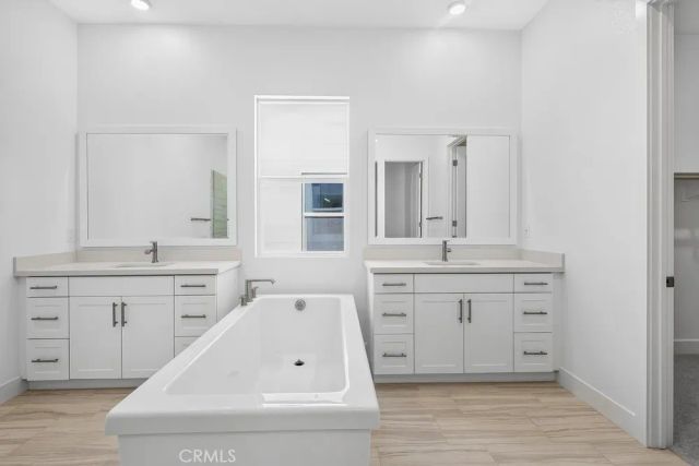 205 Briar Moon, Irvine, CA 92618