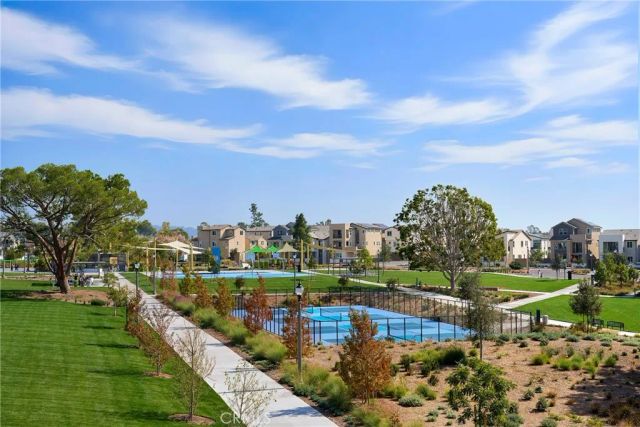 205 Briar Moon, Irvine, CA 92618