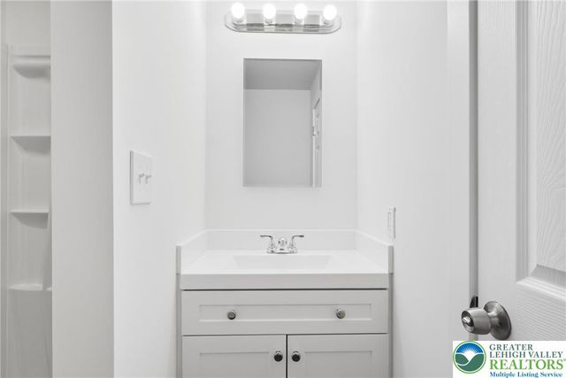 213 Spring Street, Easton, PA 18042