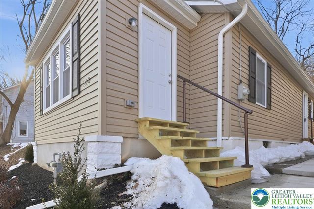 213 Spring Street, Easton, PA 18042