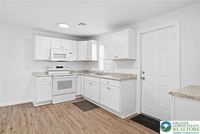 213 Spring Street, Easton, PA 18042