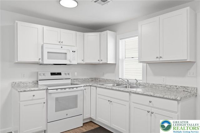 213 Spring Street, Easton, PA 18042