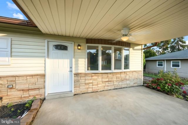 2435 DUNBAR RD, York, PA 17408