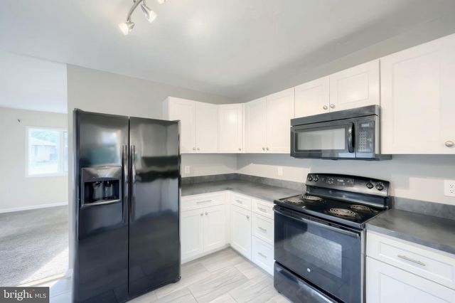 2435 DUNBAR RD, York, PA 17408