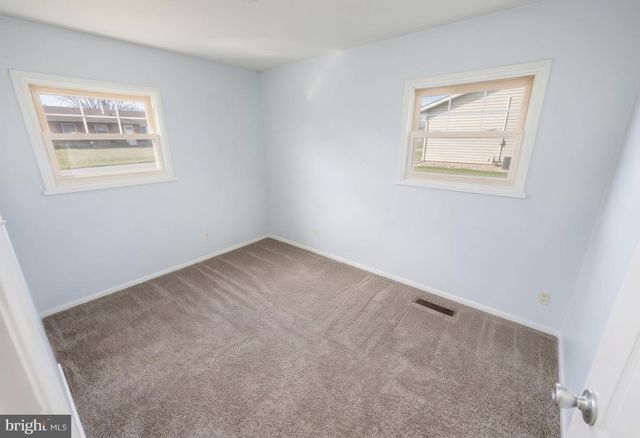 2435 DUNBAR RD, York, PA 17408