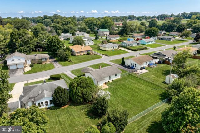 2435 DUNBAR RD, York, PA 17408