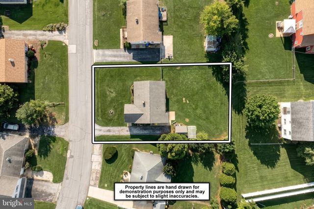 2435 DUNBAR RD, York, PA 17408
