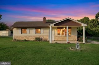 2435 DUNBAR RD, York, PA 17408