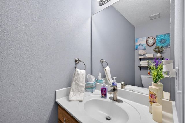 3291 N Eakins Avenue, Springfield, MO 65803