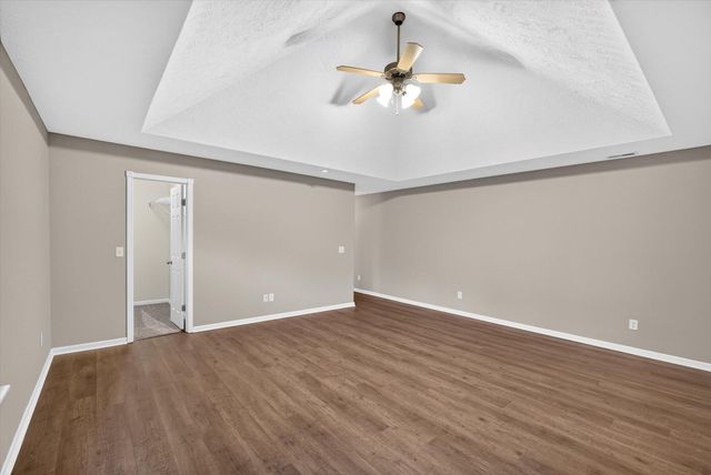3291 N Eakins Avenue, Springfield, MO 65803
