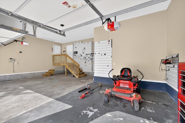 3291 N Eakins Avenue, Springfield, MO 65803