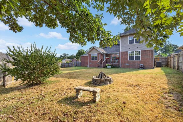 3291 N Eakins Avenue, Springfield, MO 65803