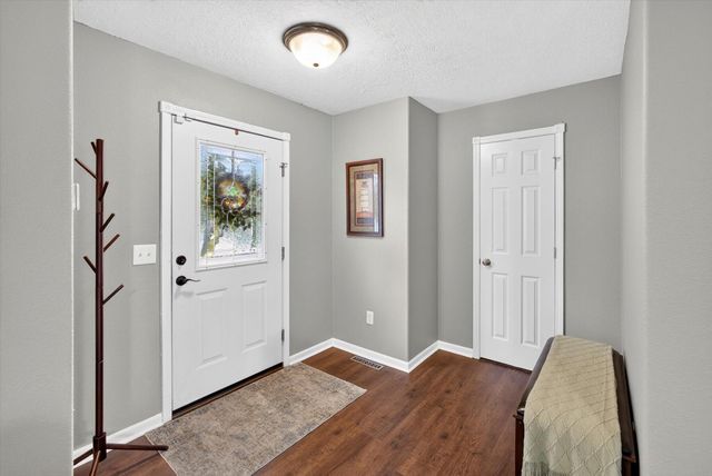 3291 N Eakins Avenue, Springfield, MO 65803