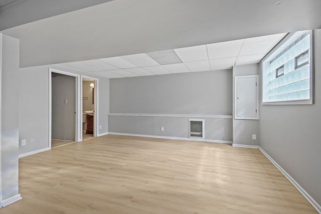 2306 Fernhill Drive, Valparaiso, IN 46385