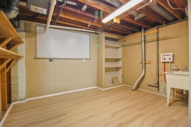 2306 Fernhill Drive, Valparaiso, IN 46385