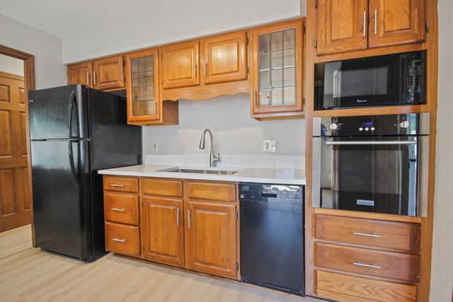 2306 Fernhill Drive, Valparaiso, IN 46385