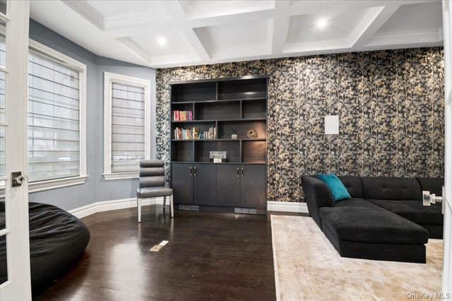 335 Summit Avenue, Cedarhurst, NY 11516