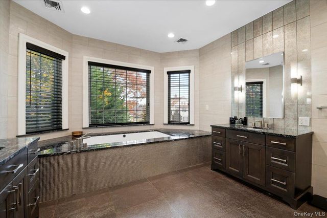 335 Summit Avenue, Cedarhurst, NY 11516