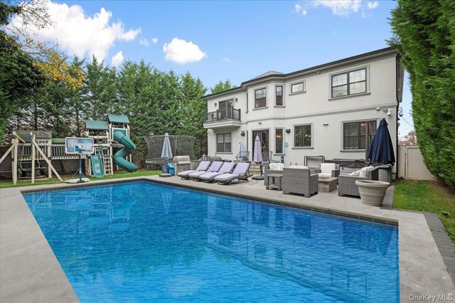 335 Summit Avenue, Cedarhurst, NY 11516